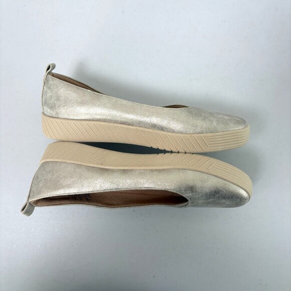 Naturalizer Soul Neela Slip On Ballet Flat Womens 8.5 M Gold Shimmer Shoes - Picture 7 of 9